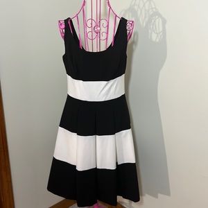 Ladies Ralph Lauren black and white dress